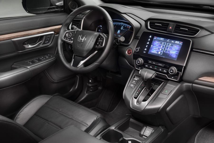 Интерьер Honda CR-V 2017 года  (WW) (фото 6 из 65)